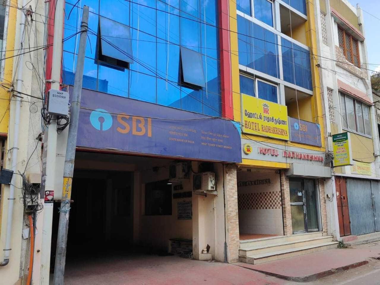 Hotel O Radhakrishna Maduráj Kültér fotó