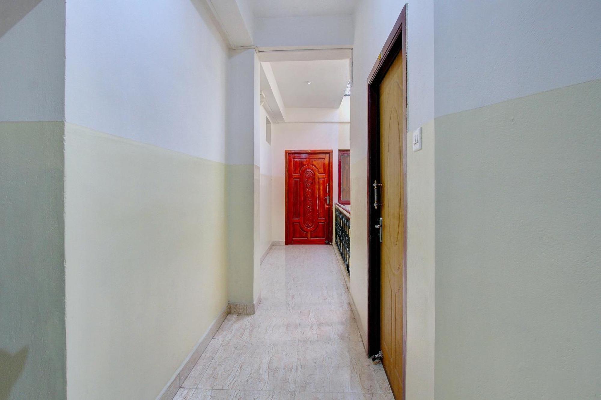 Hotel O Radhakrishna Maduráj Kültér fotó